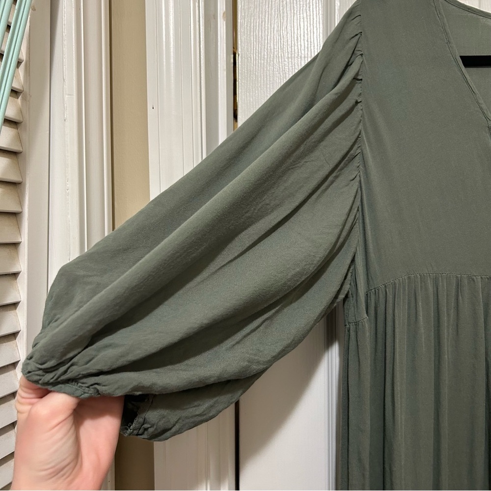 Young Fabulous & Broke Sage Green Maxi Dress Boho Lagenlook Bohemian Tiered Lg - Picture 5 of 8